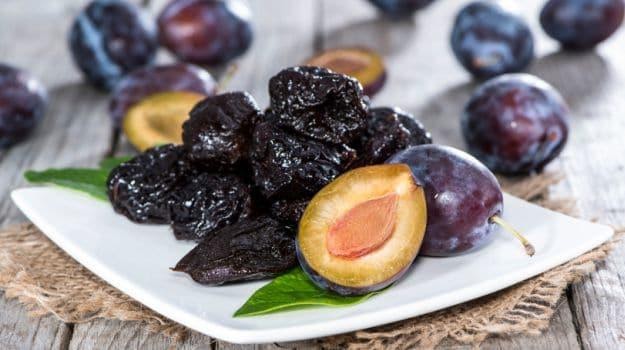 Prunes BEST FOODS TO EAT FOR CONSTIPATION